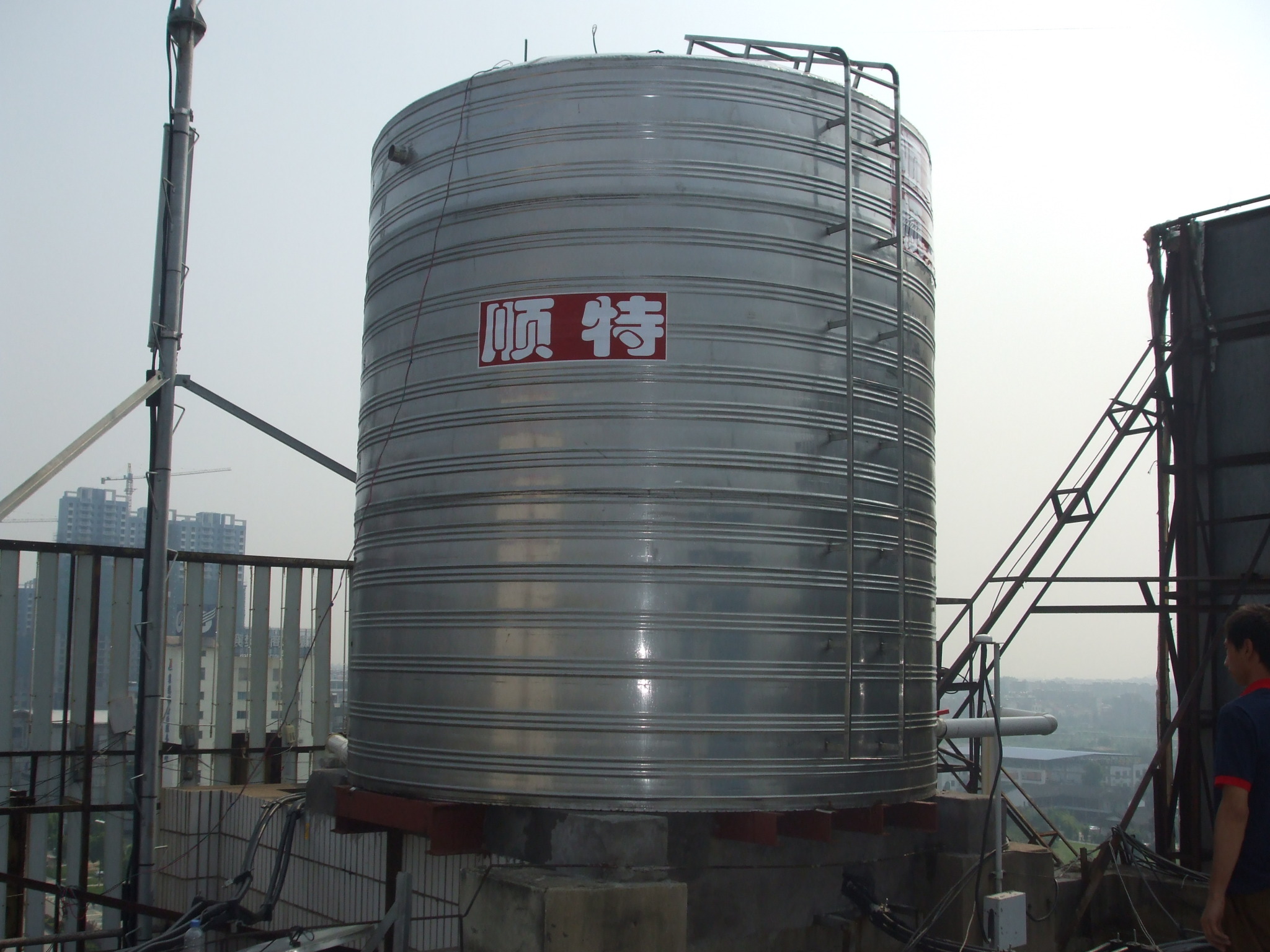 保温水箱—老河口空气源热泵配套案例