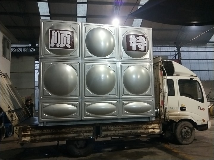 顺特-22.5吨不锈钢水箱